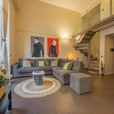 Lovely & Quiet Loft Next To Porta Nuova Station Apartment *