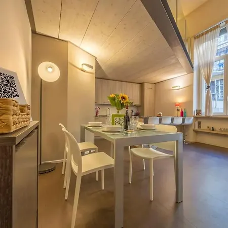 Lovely & Quiet Loft Next To Porta Nuova Station *