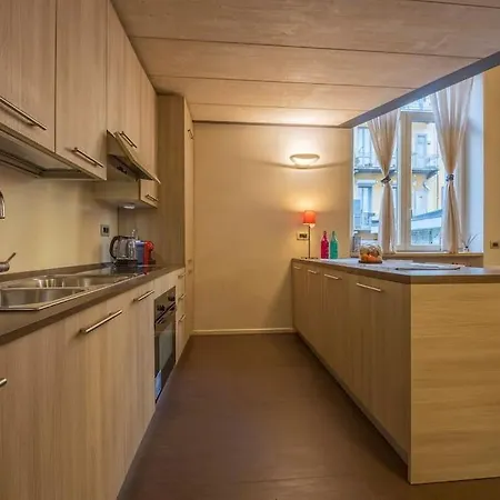 Lovely & Quiet Loft Next To Porta Nuova Station Apartment