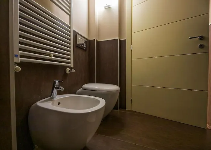 Lovely & Quiet Loft Next To Porta Nuova Station Apartment *
