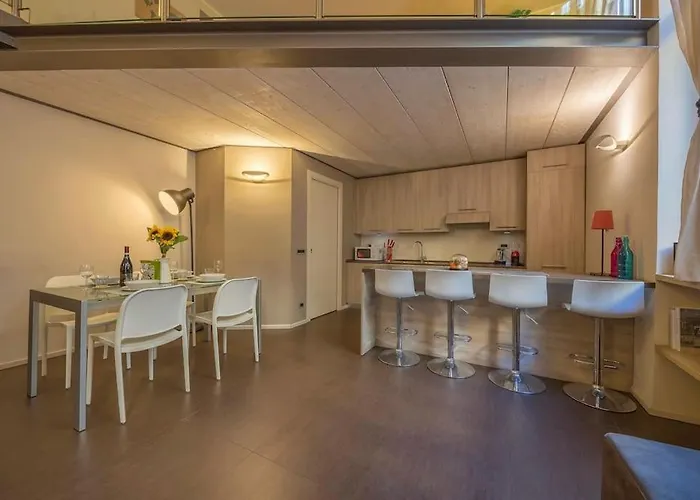 Apartment Lovely & Quiet Loft Next To Porta Nuova Station *